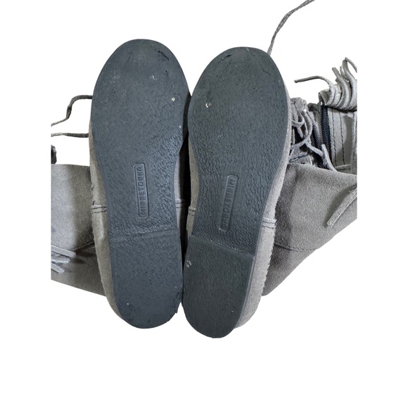 Minnetonka Women's GraySuede Double Fringe Moccasin Boots Size 7 amazing - Picture 4 of 4